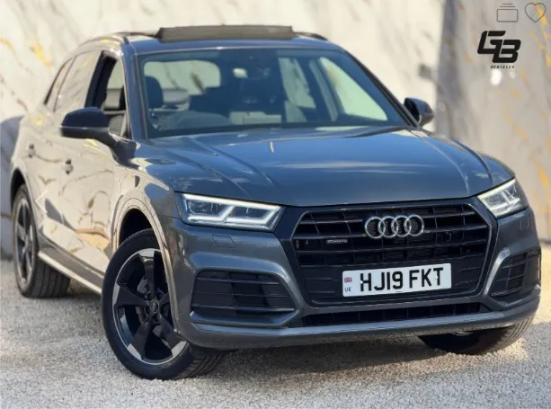Audi Q5 in Daytona Grey — premium car valuation